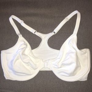 Victoria’s Secret 34D bra